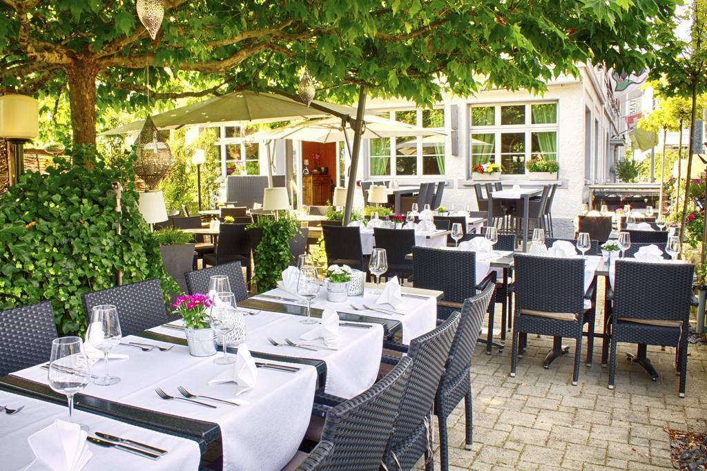 Hotel & Restaurant Hofmatt Münchenstein Eksteriør billede